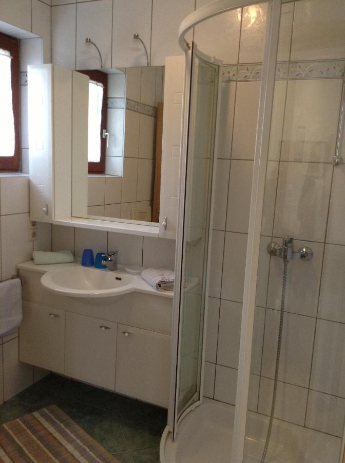 Ferienwohnungen Enzi Sekirn Exterior foto